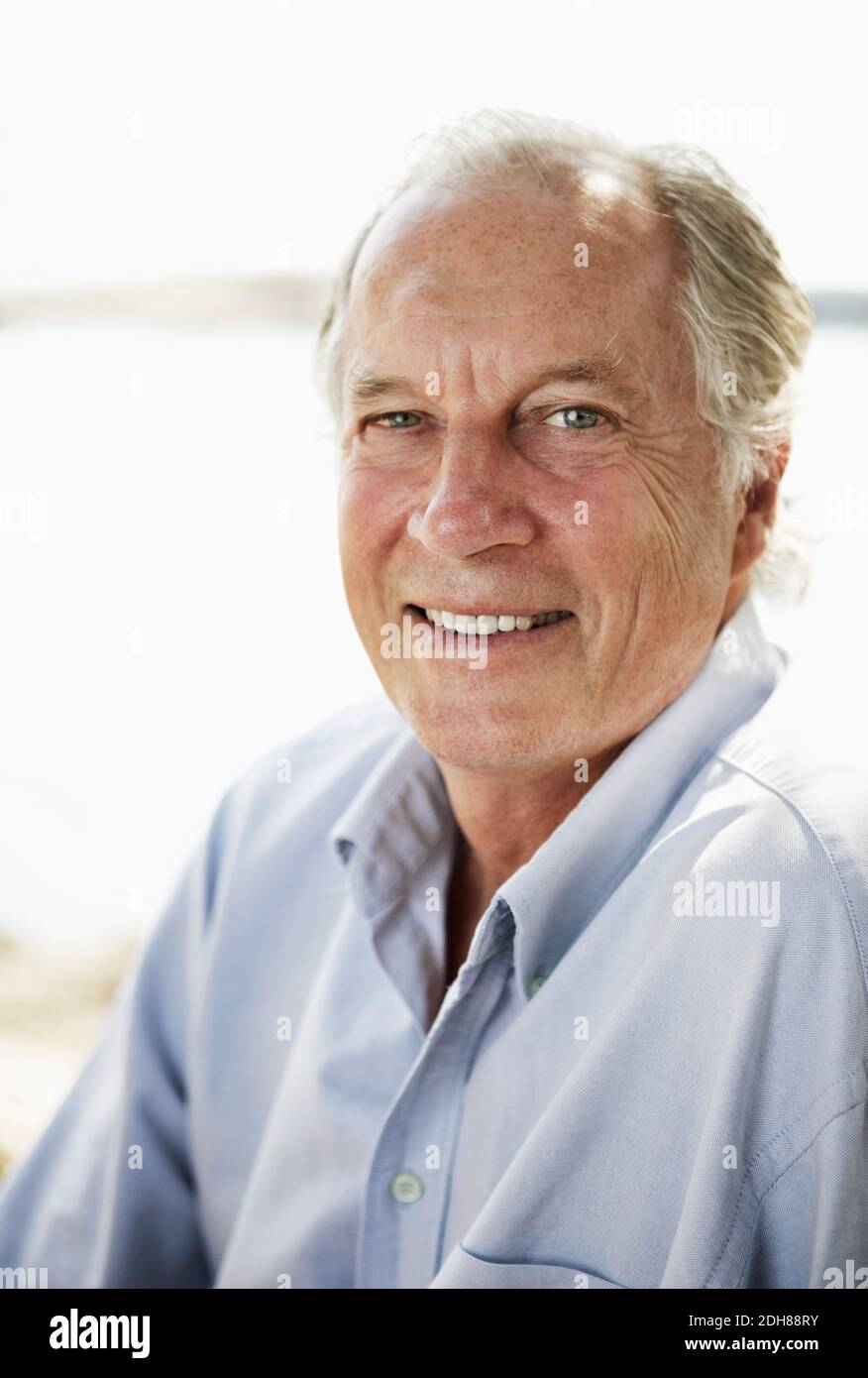 Retired man hi-res stock photography and images - Alamy