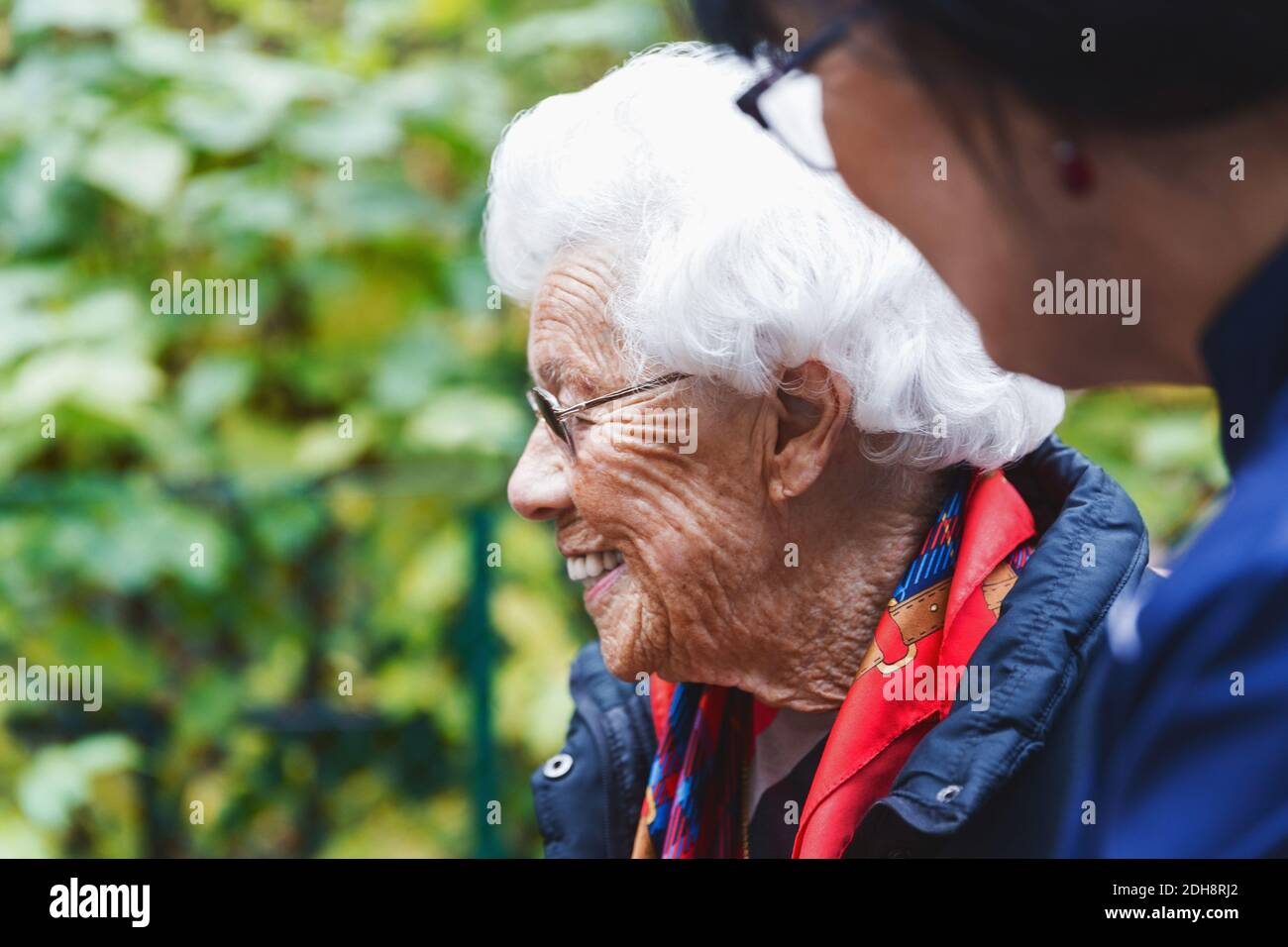Happy senior woman park hi-res stock photography and images - Alamy