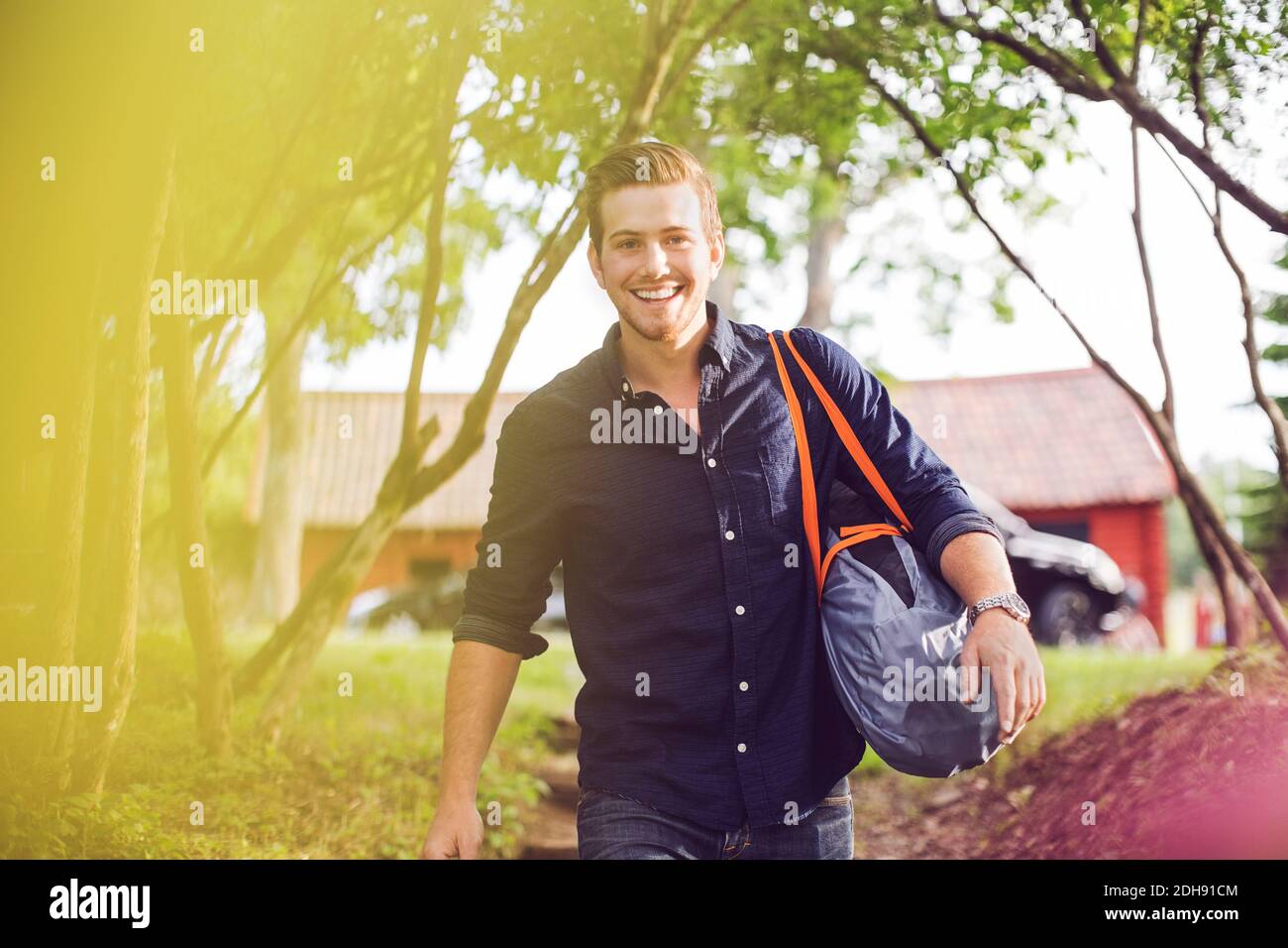 Man carrying sack on his back hi-res stock photography and images - Alamy