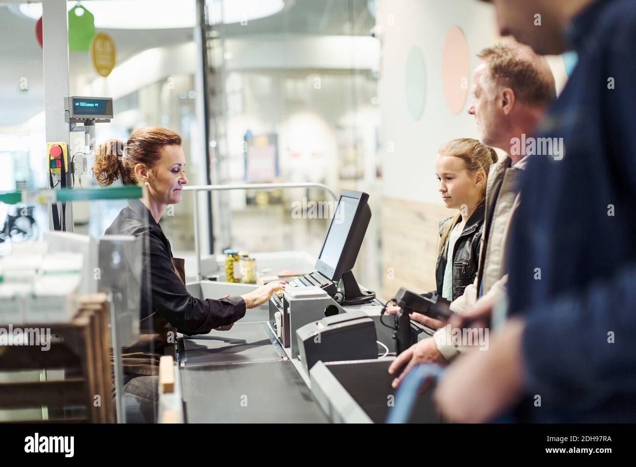 Supermarket Computer High Resolution Stock Photography and Images Alamy