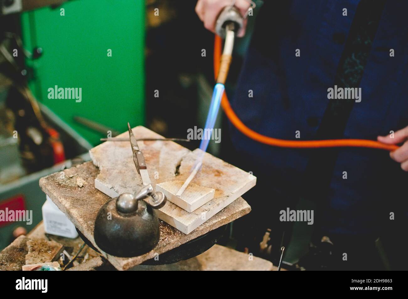 Blowtorch flame hi-res stock photography and images - Alamy
