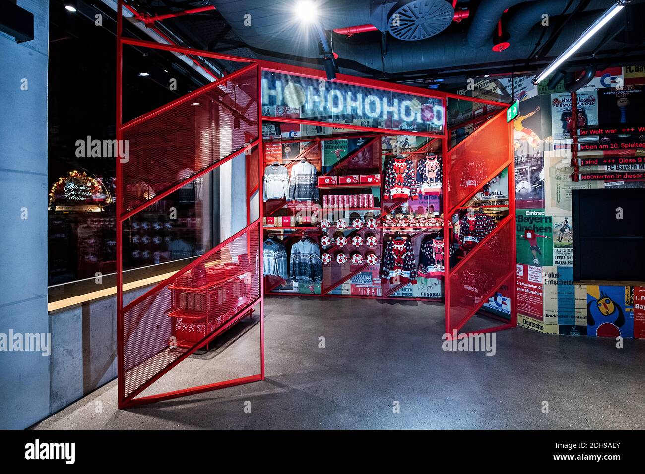 FC Bayern Munich Flagship store „FC Bayern World“ in Munich, Bavaria,  Germany editorial only! FC Bayern München via Kolvenbach Stock Photo - Alamy