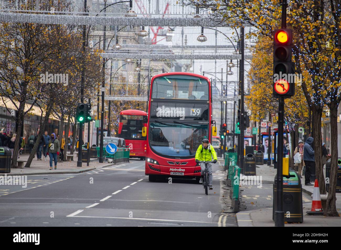 139 London Bus High Resolution Stock Photography and Images - Alamy