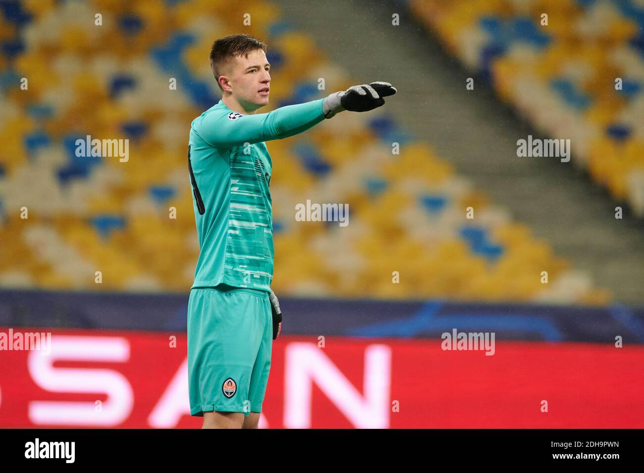 KYIV, UKRAINE - DECEMBER 1, 2020: Goalkeeper Anatolii Trubin of Shakhtar  Donetsk in action during the match of UEFA Champions League game vs Real  Madr Stock Photo - Alamy