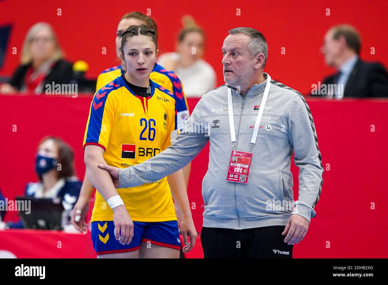 KOLDING, DENMARK - DECEMBER 10: Anca Georgiana Polocoser of Romania, Coach  George Bogdan Burcea of Romania during the Women's EHF Euro 2020 match betw  Stock Photo - Alamy