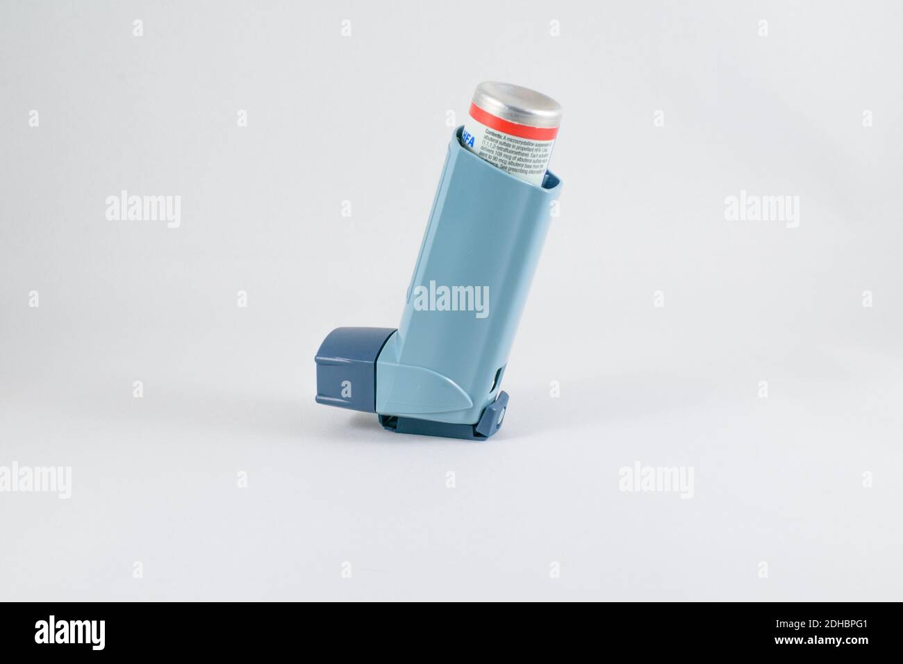 Metered dose inhaler hires stock photography and images Alamy
