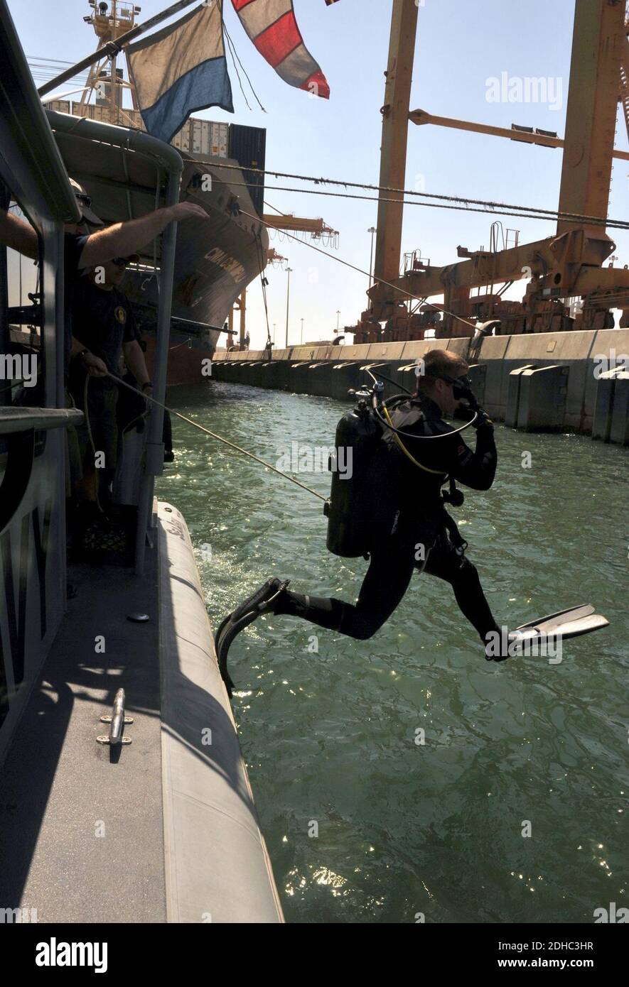 Kuwait port security 110326 Stock Photo Alamy