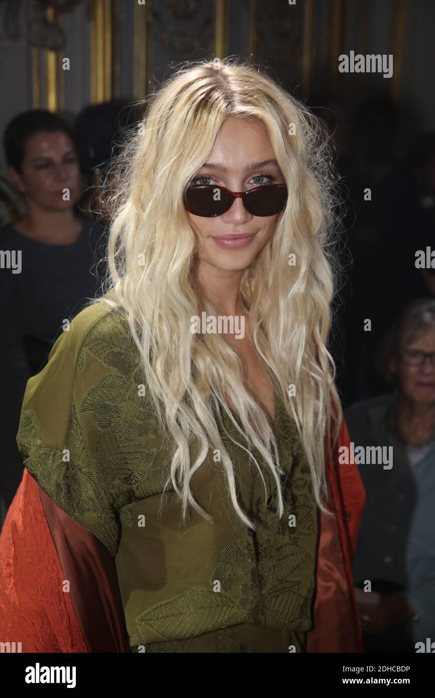 Cailin russo hi-res stock photography and images - Alamy