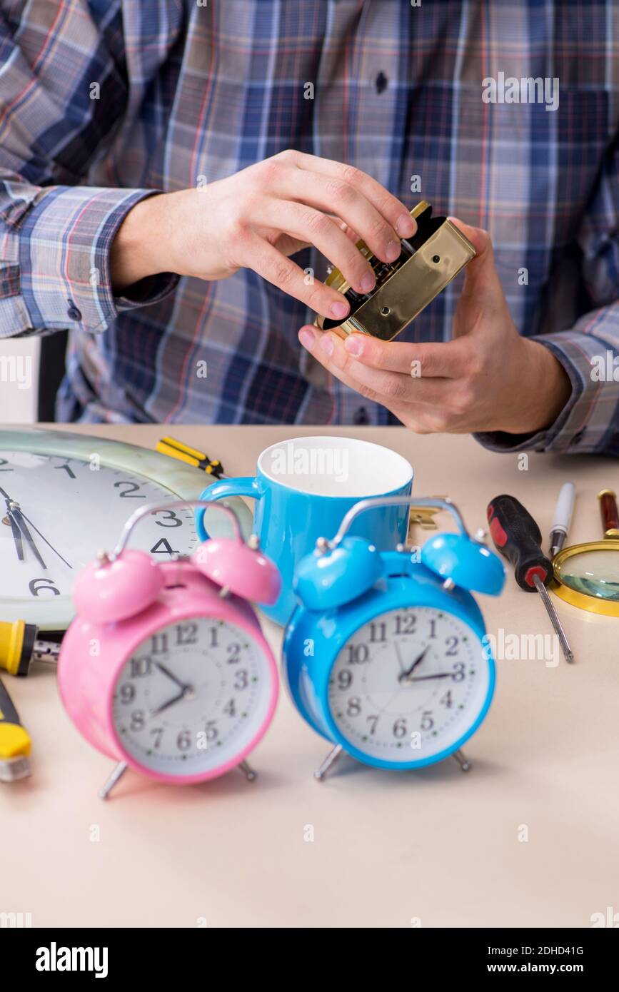Watchmaker clockmaker hi-res stock photography and images - Alamy