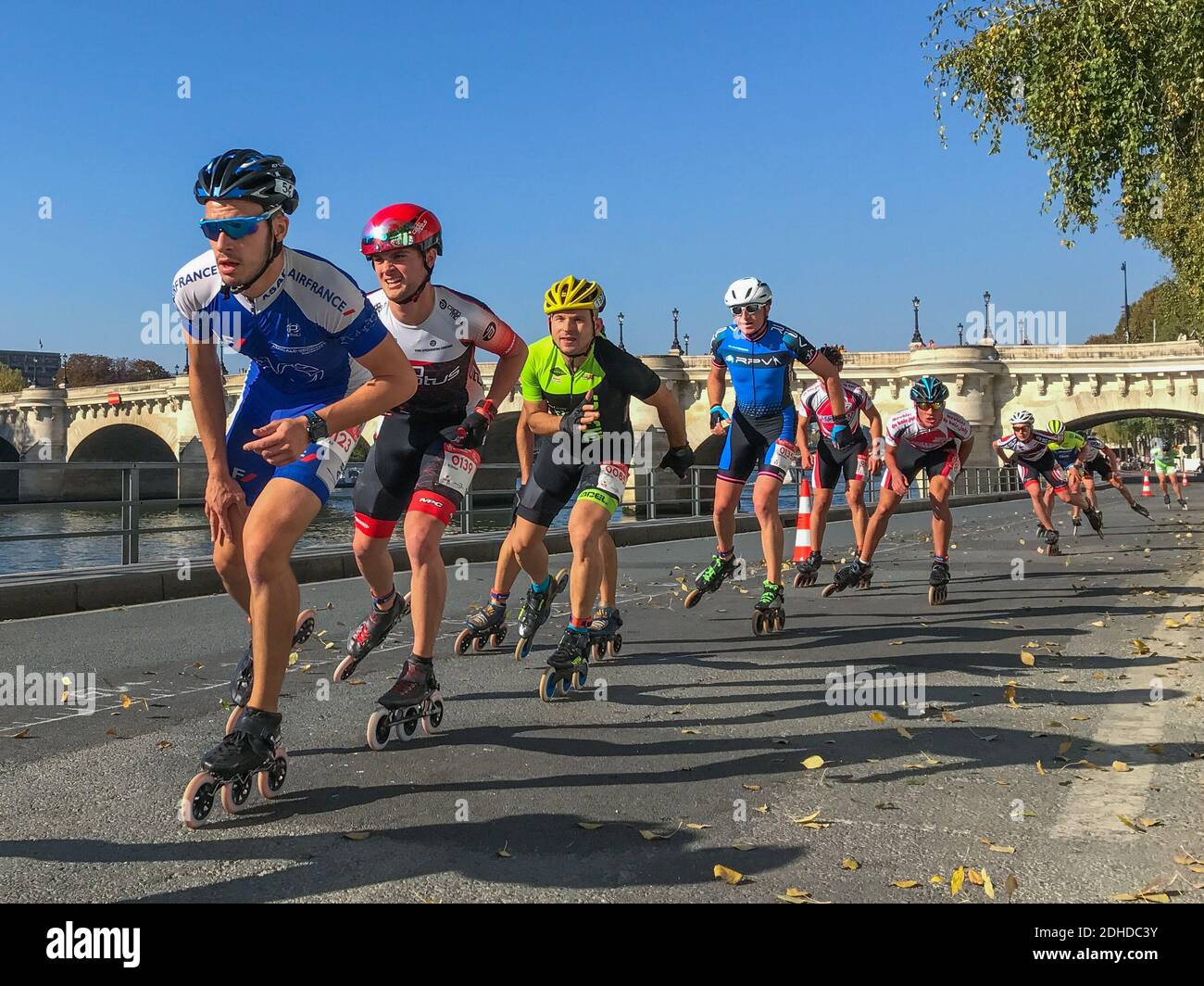 1st Virgin Paris Roller Marathon. 42,195 kms in the heart of the Capital,  in the feet of the Eiffel Tower, The Tuileries, the Louvre, Banks of the  Seine in Paris on October