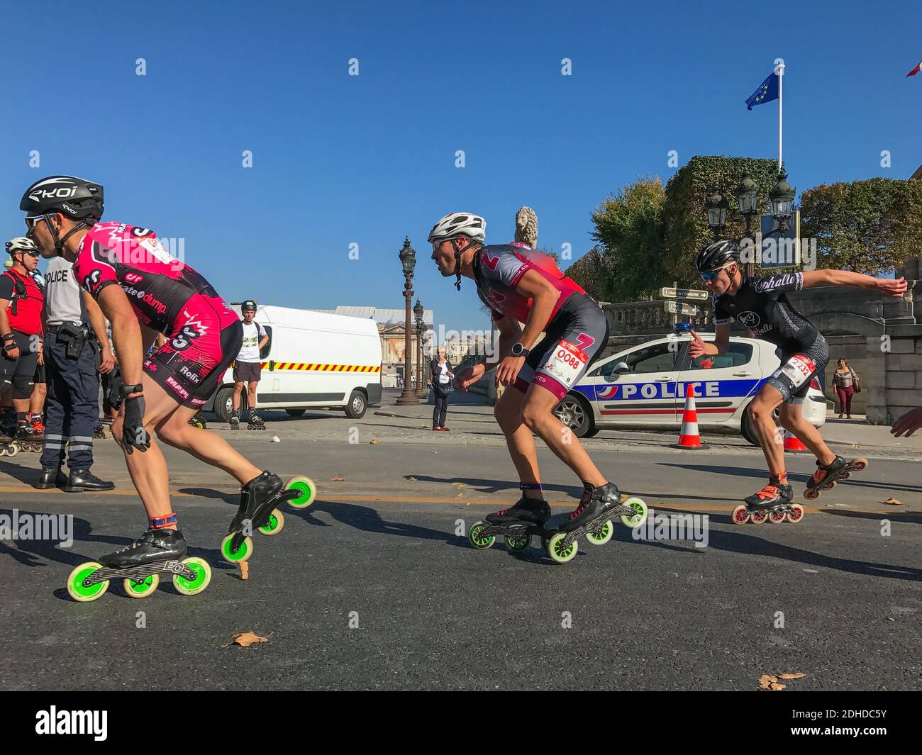 1st Virgin Paris Roller Marathon. 42,195 kms in the heart of the Capital,  in the feet of the Eiffel Tower, The Tuileries, the Louvre, Banks of the  Seine in Paris on October