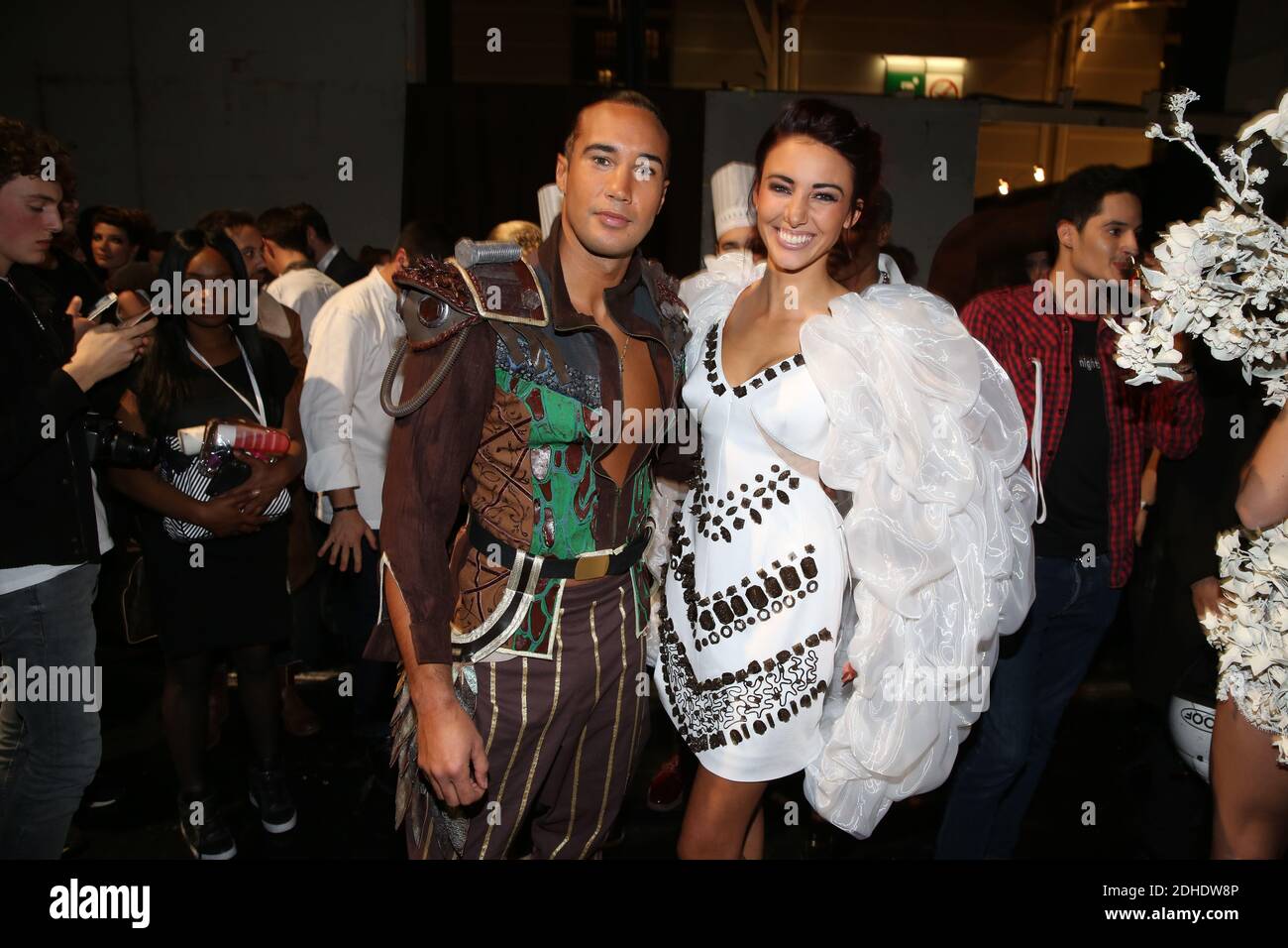 Laurent Maistret et Ellen Batelaan backstage lors du defile d’ouverture