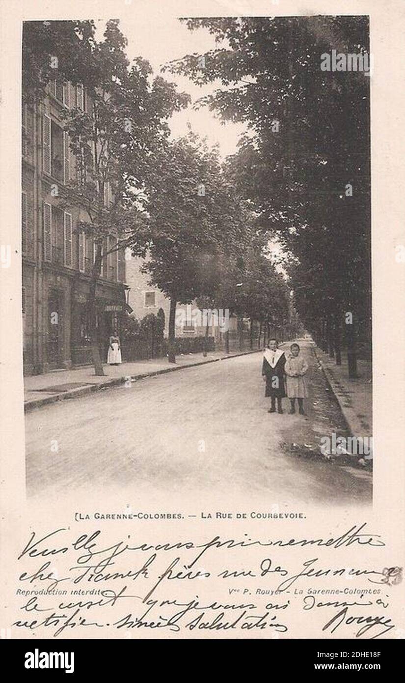 La Garenne-Colombes.Rue de Courbevoie.Enfants. Stock Photo