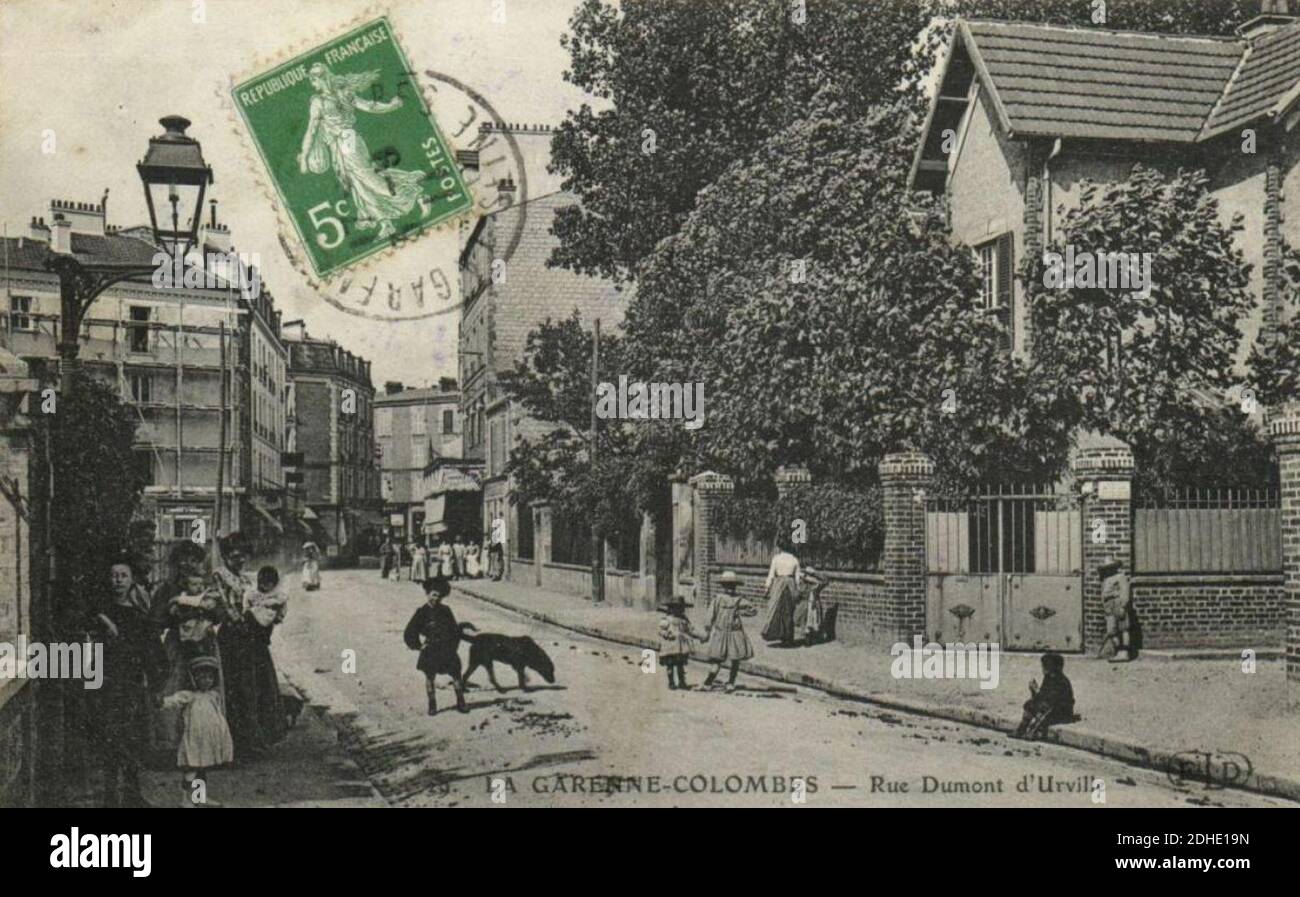 La Garenne-Colombes.Rue Dumont d'Urville.Enfants. Stock Photo