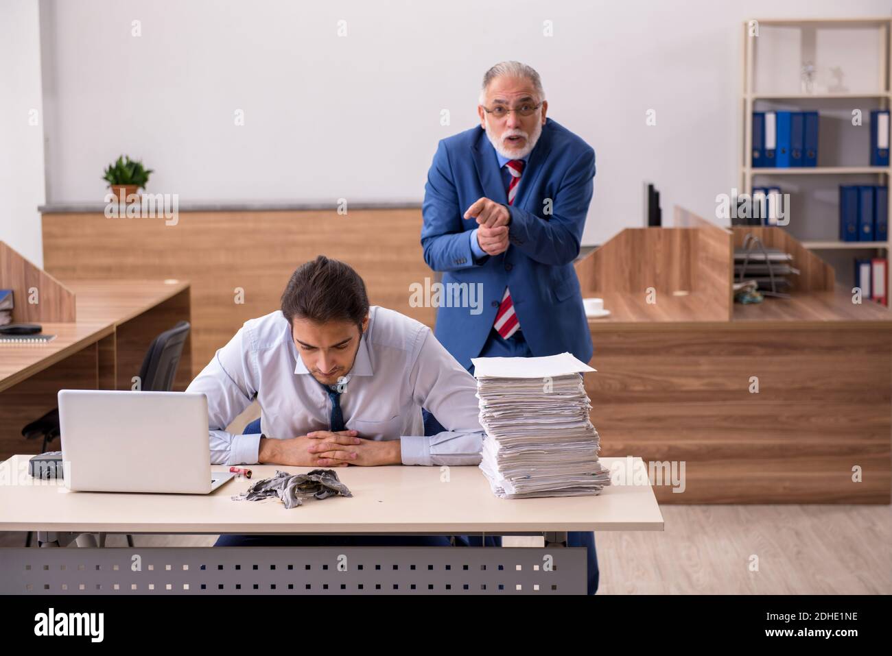 Pile papers and fire hi-res stock photography and images - Alamy