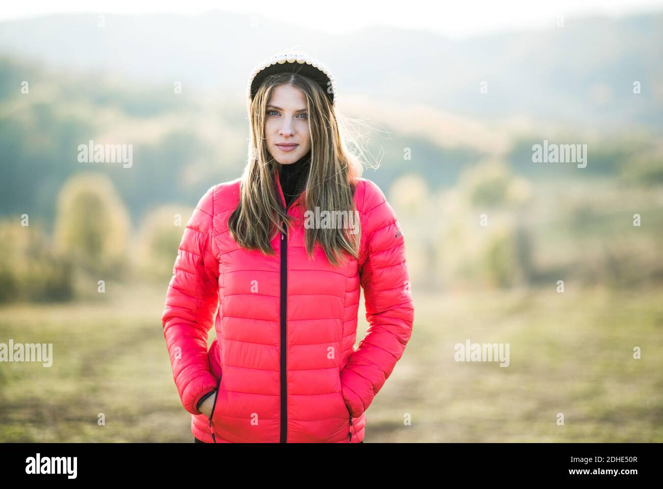 Blonde girl with blue eyes hi-res stock photography and images - Alamy