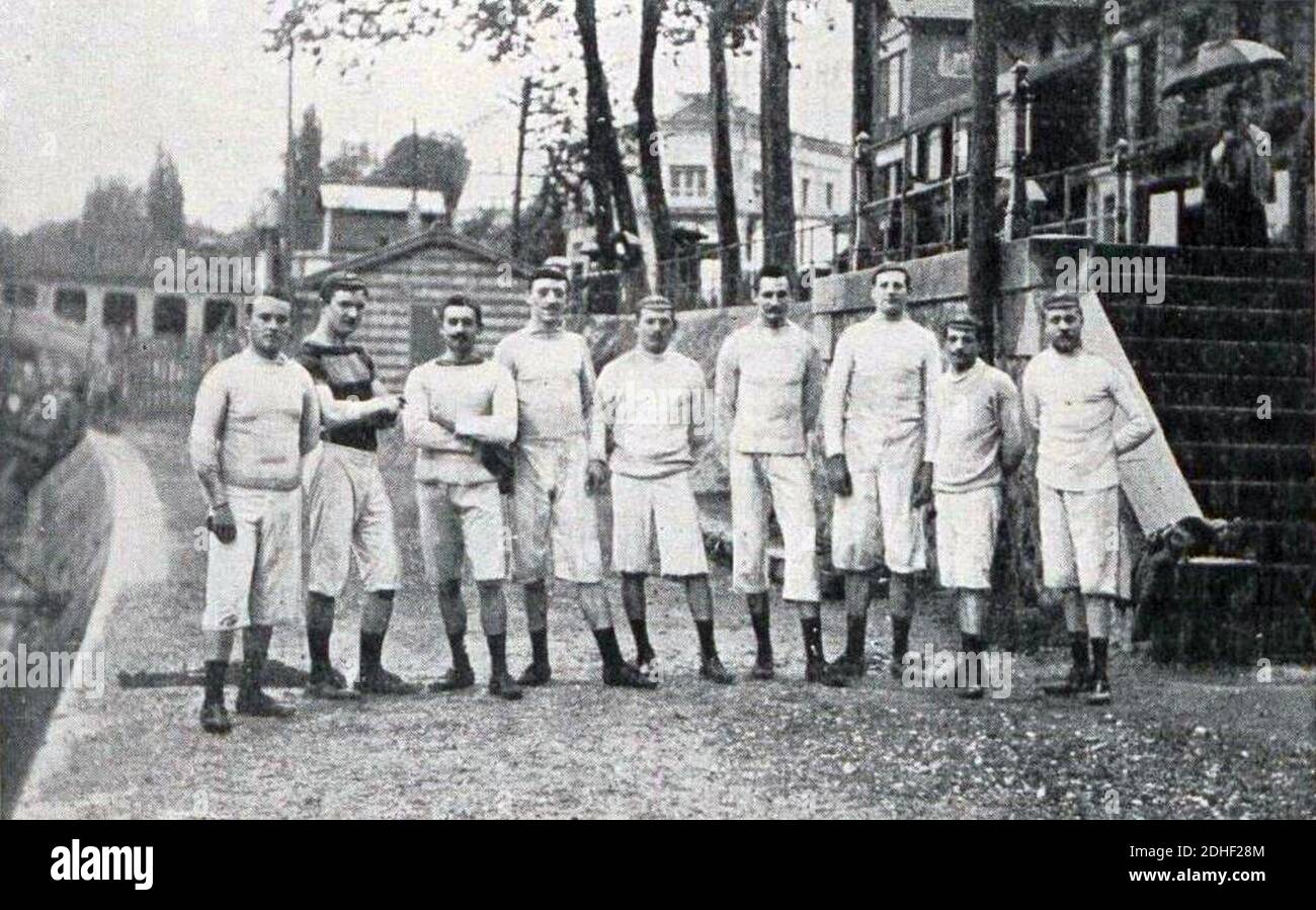 L'équipe française du Paris en 1899, en préparation pour