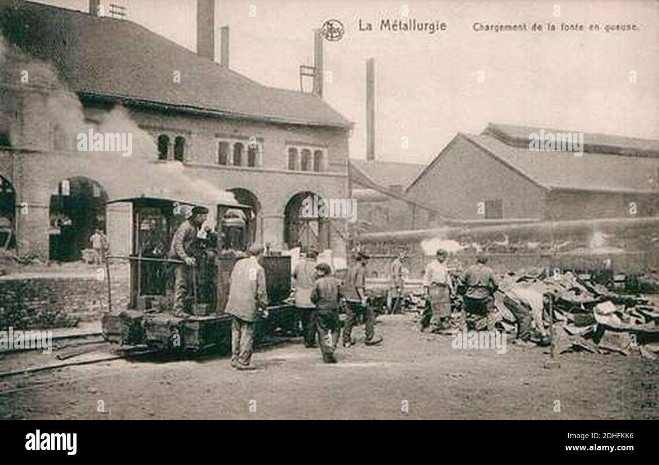 La Metallurgie - Chargement de la fonte en gueuse. Stock Photo