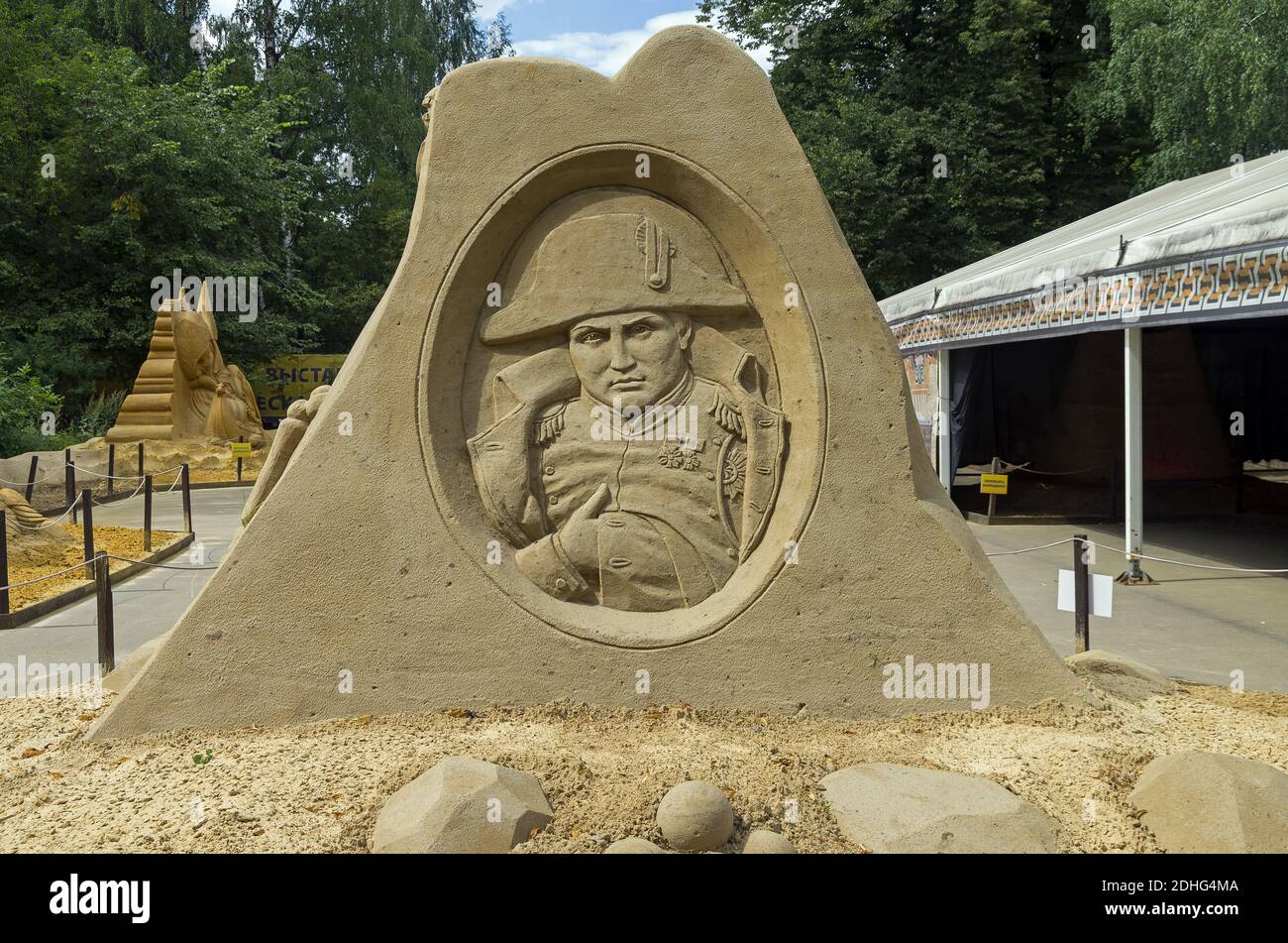 Napoleon sculpture hi-res stock photography and images - Alamy