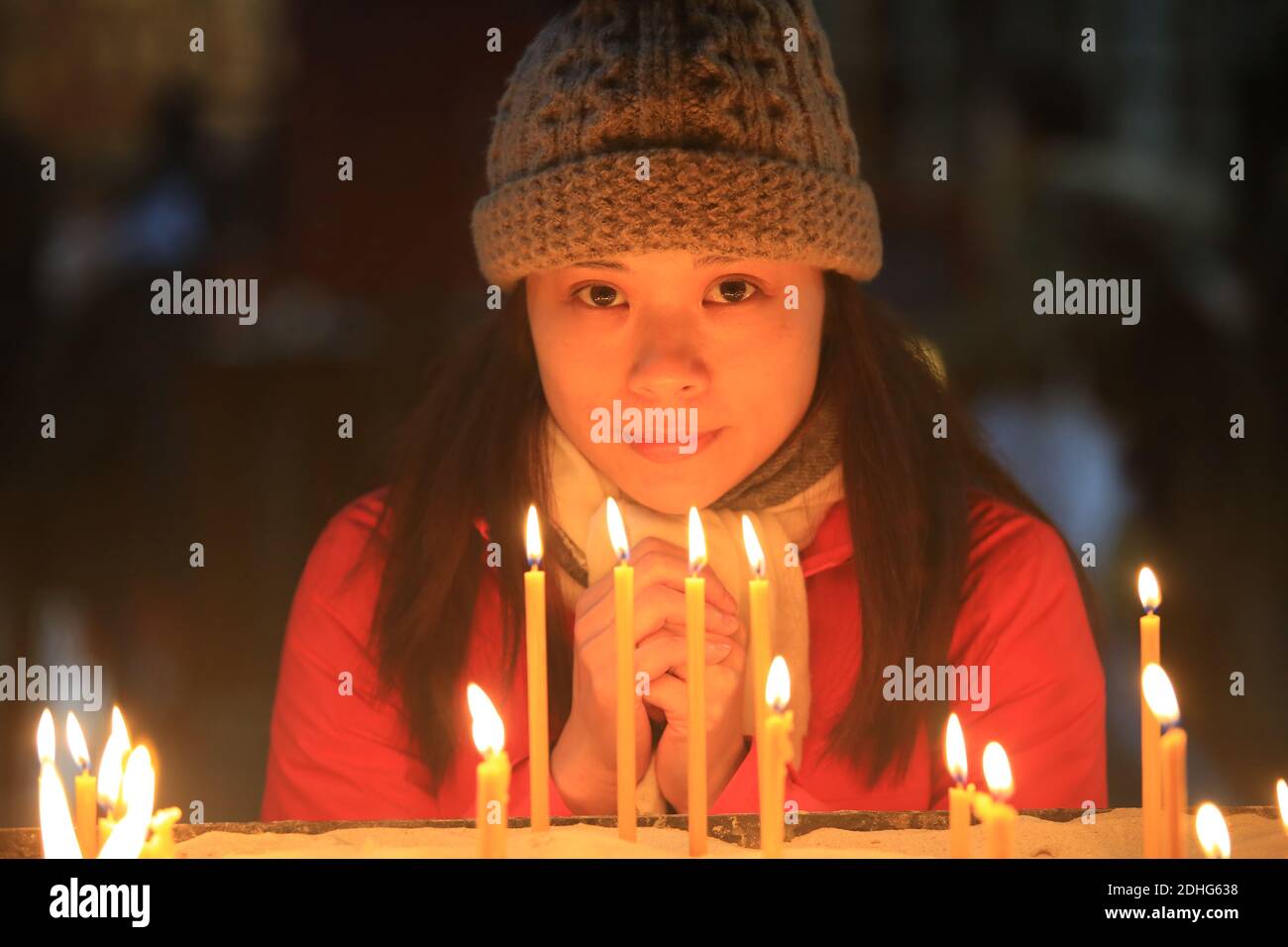 Girl Prayers In The Church Stock Photo Alamy