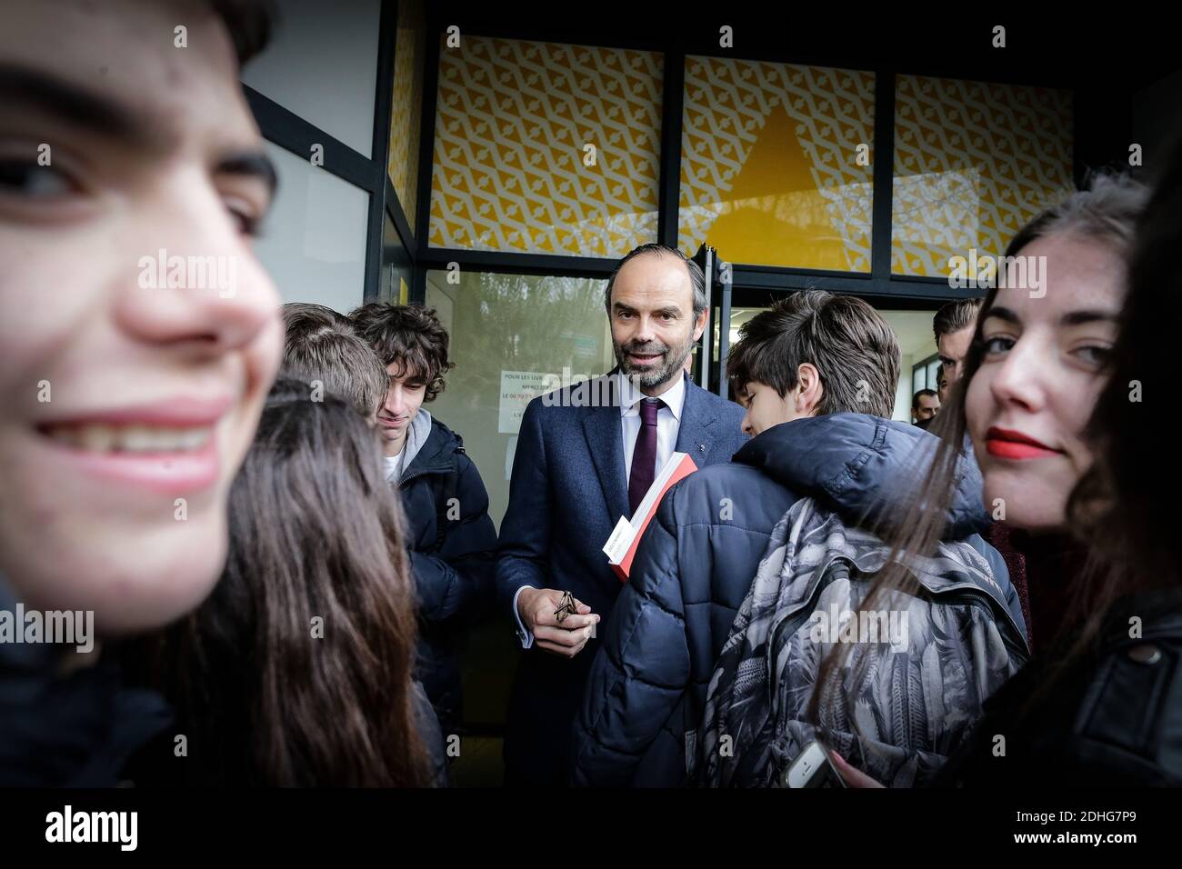 Prime Minister Edouard Philippe takes selfies with collegians waiting for him in front of the Astolabe mediatheque on the third day of the Matignon delocalization in the Lot in Figeac on December 15, 2017. Photo by Thibaud Moritz/ABACAPRESS.COM Stock Photo