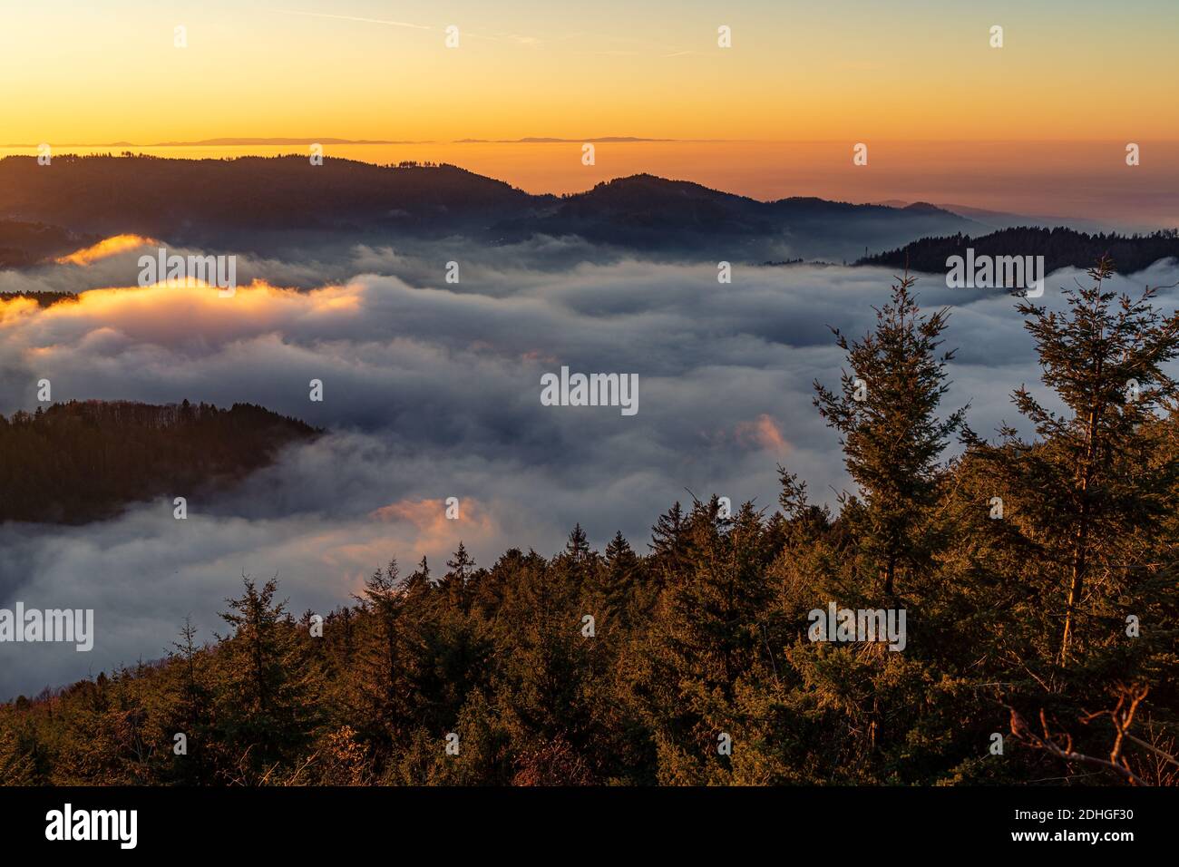 Thick sunset clouds over black hi-res stock photography and images - Alamy
