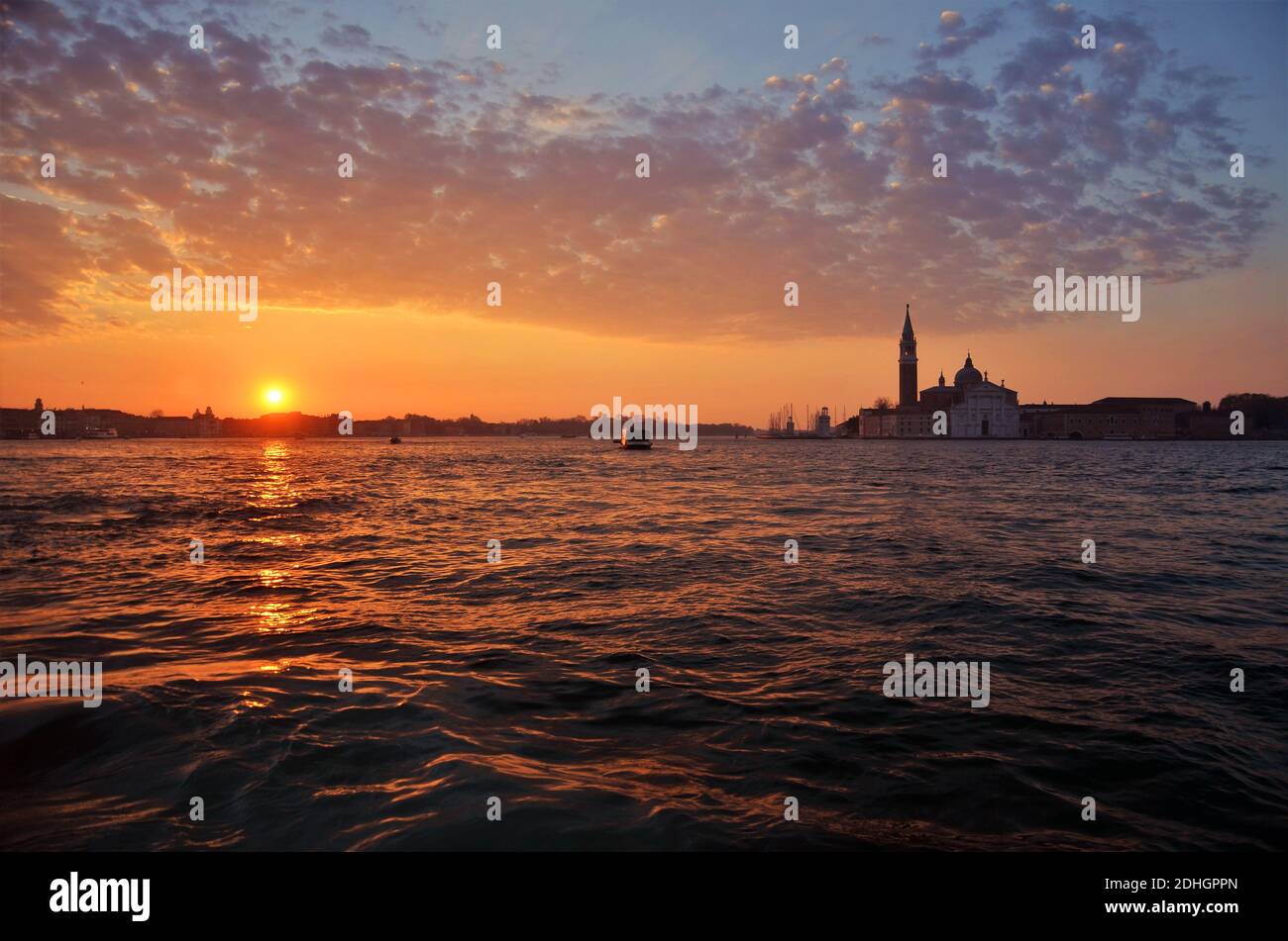 Night view over grand canal hi-res stock photography and images - Alamy