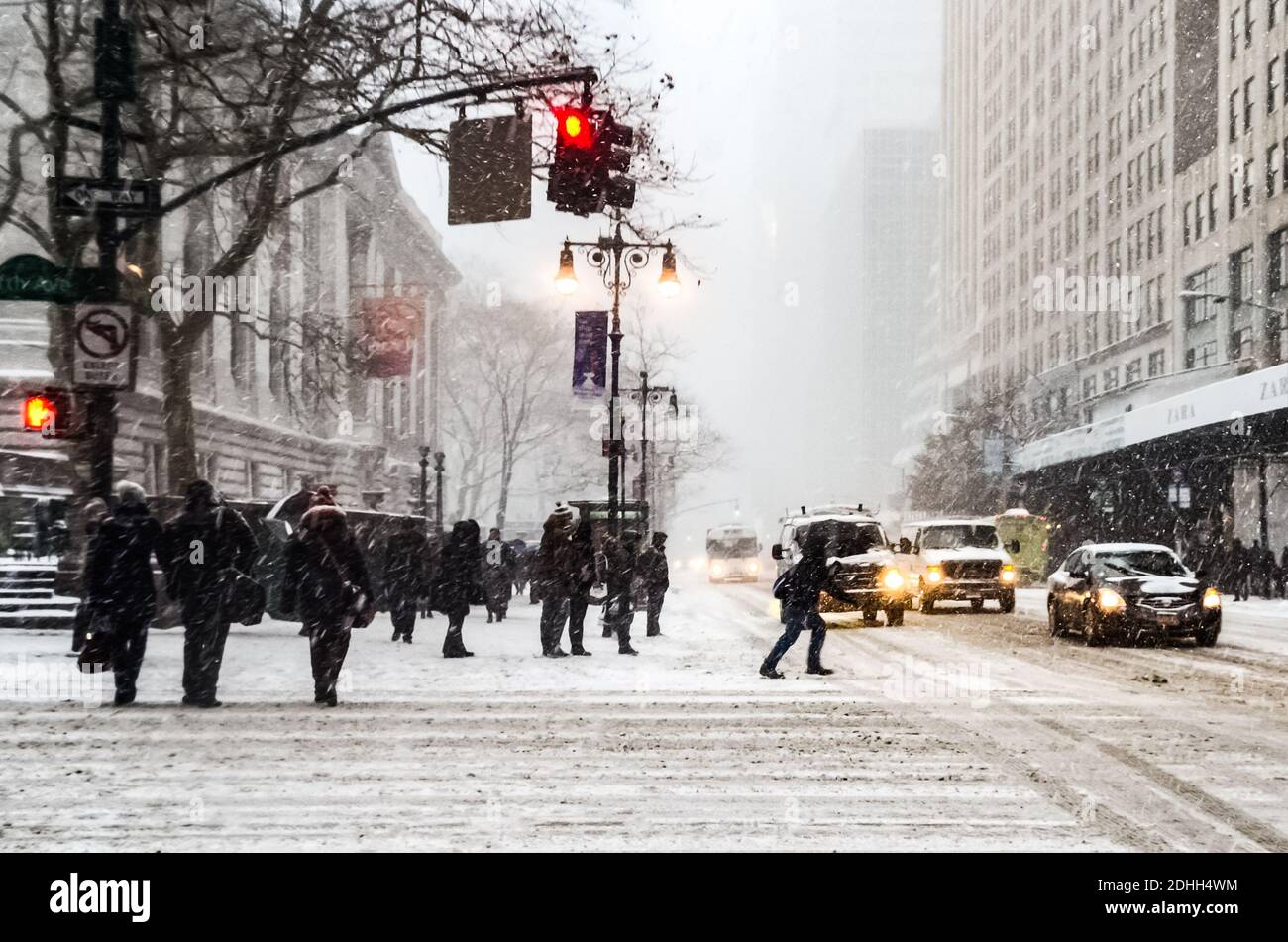 Winter snowstorm blizzard in New York City with heavy snow falling ...