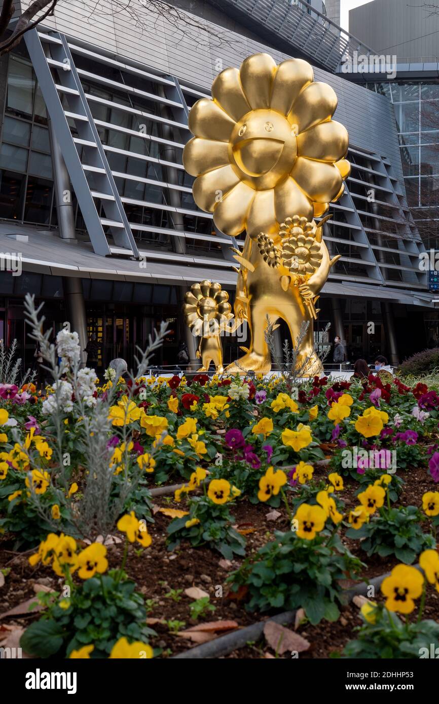 A giant gold flower statue by Japanese artist Takashi Murakami in
