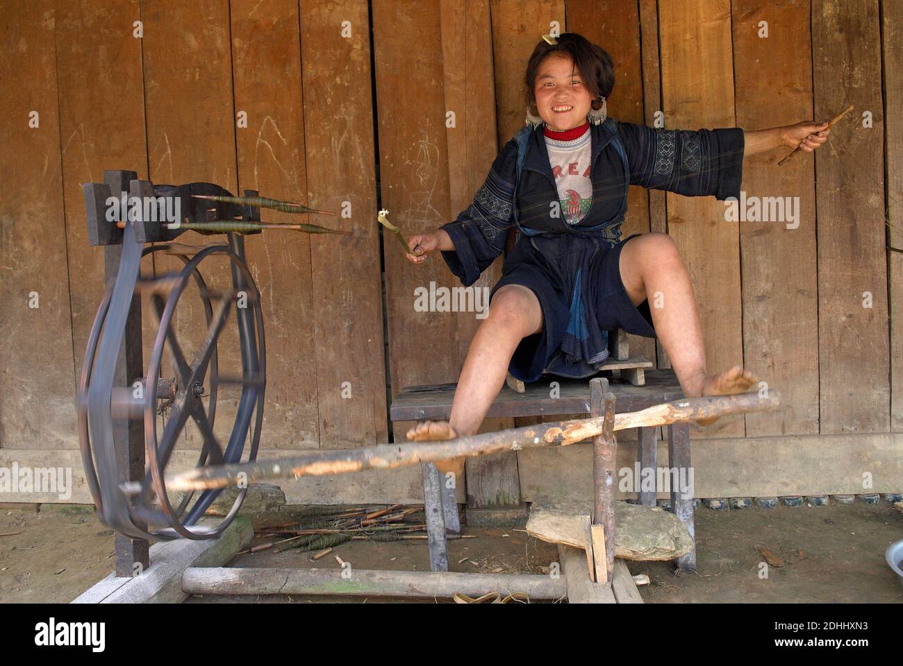 Vietnam. North Vietnam. Sapa area. Whool spinning on the Black Hmong village. Stock Photo