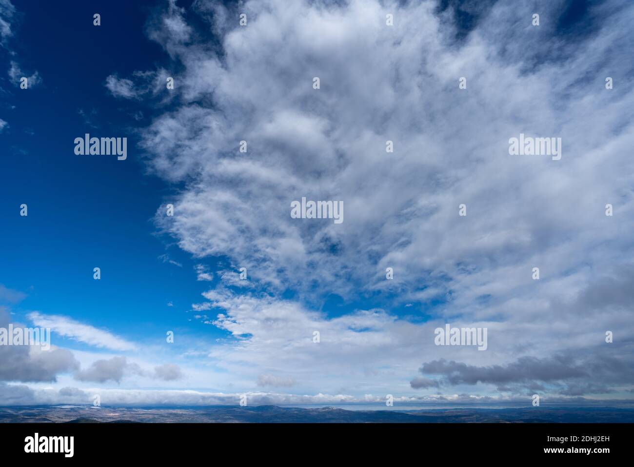 Sky background with mountain range in the horizonskyline Stock Photo