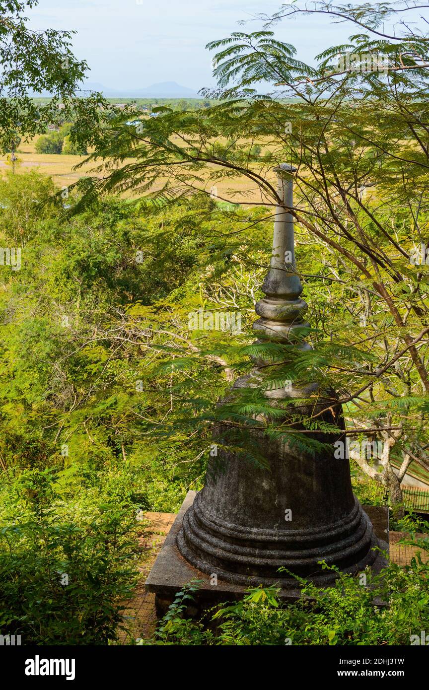 Thailand jungle temple ruins hi-res stock photography and images - Alamy