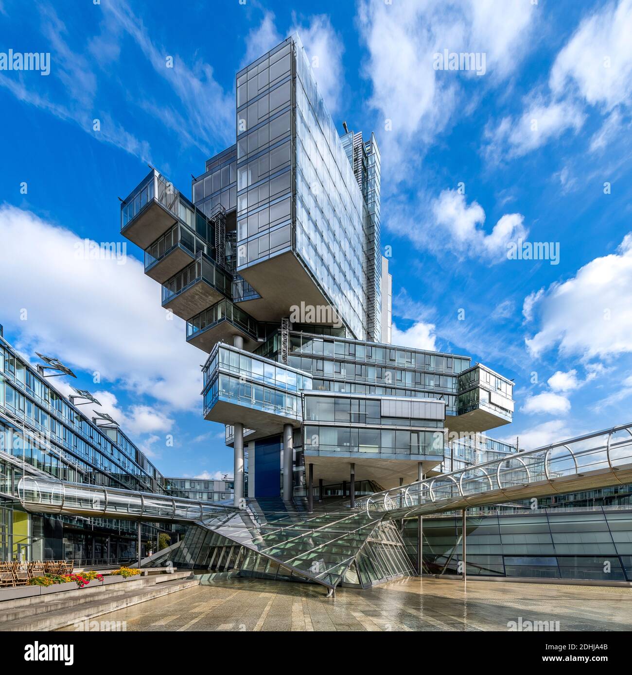 Reflecting different angles hi-res stock photography and images - Alamy