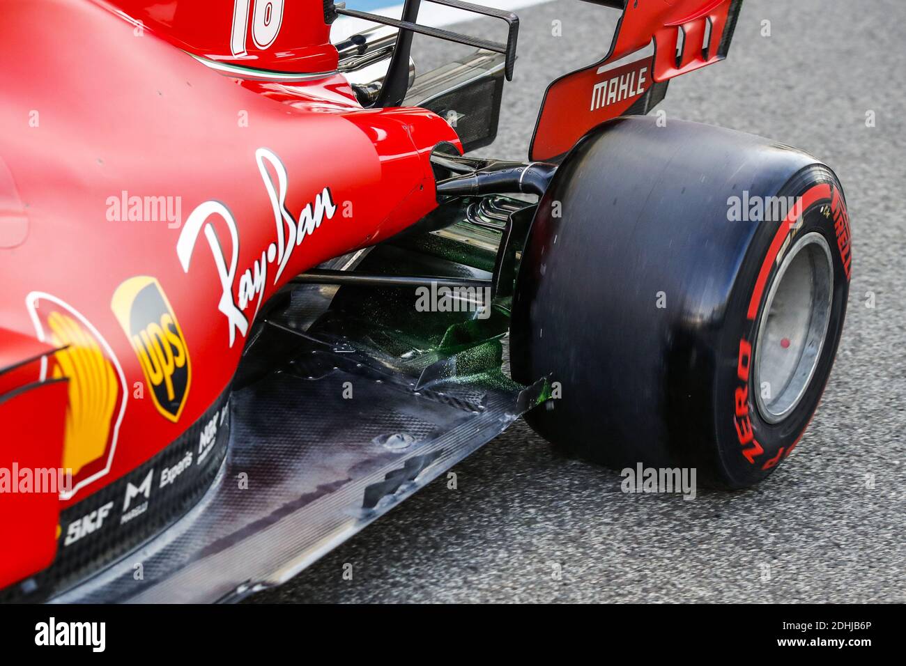 Live rear axle hi-res stock photography and images - Alamy