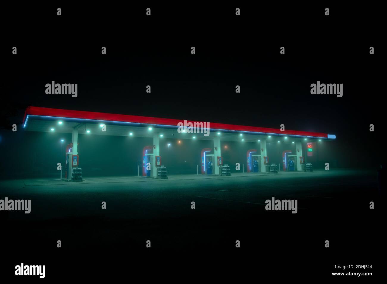 Moody Empty Gas Station On a Foggy Night Stock Photo Alamy