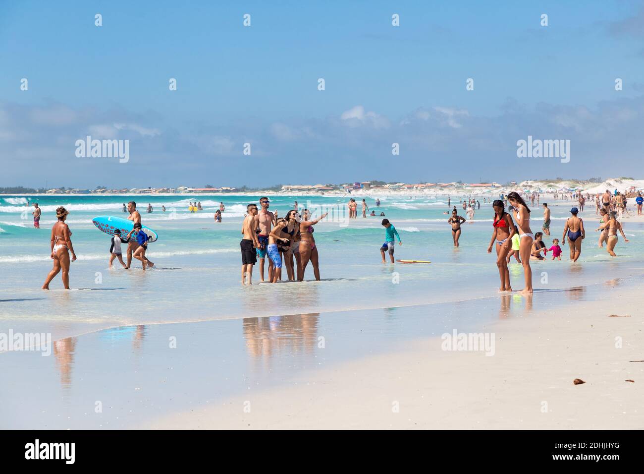 Cabo Frio Rio De Janeiro Brazil December 26 19 Panoramic View Of Praia Do Forte Beach In The Town White Sand Clear And Transparent Water Of Stock Photo Alamy Cabo Frio Rio De Janeiro Brazil December 26 19 Panoramic View Of Praia Do Forte Beach In The Town White Sand Clear And Transparent Water Of Stock Photo Alamy