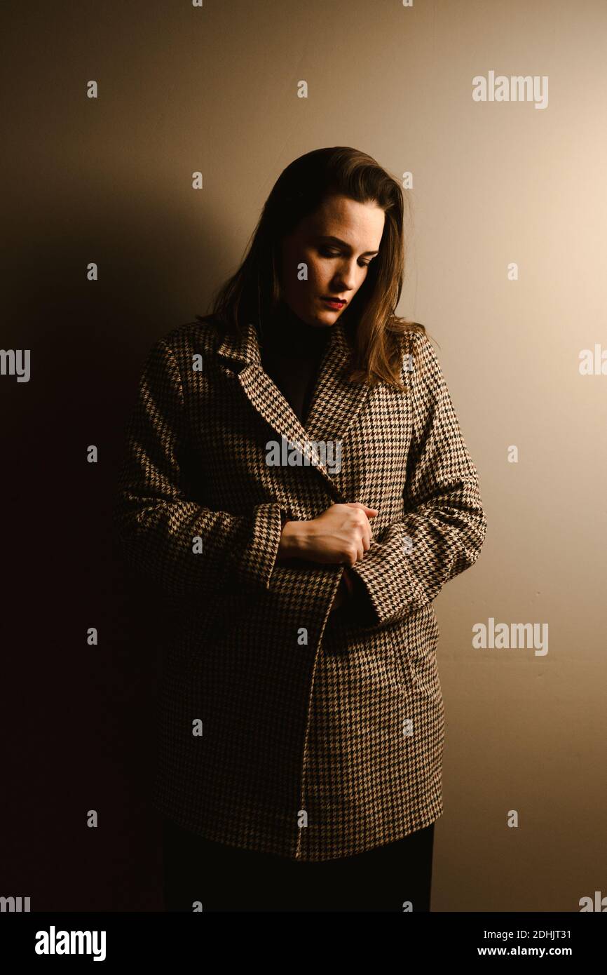 Sad lonely young hi-res stock photography and images - Alamy