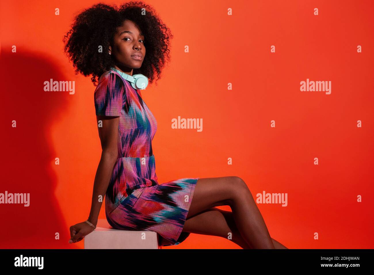 Black woman wearing a pink african dress hi-res stock photography and  images - Alamy