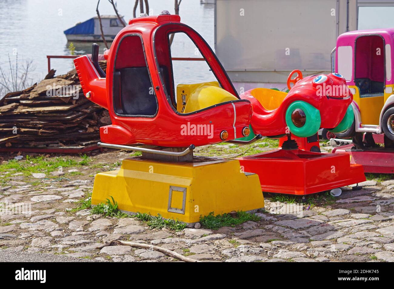 Coin operated ride hi-res stock photography and images - Alamy