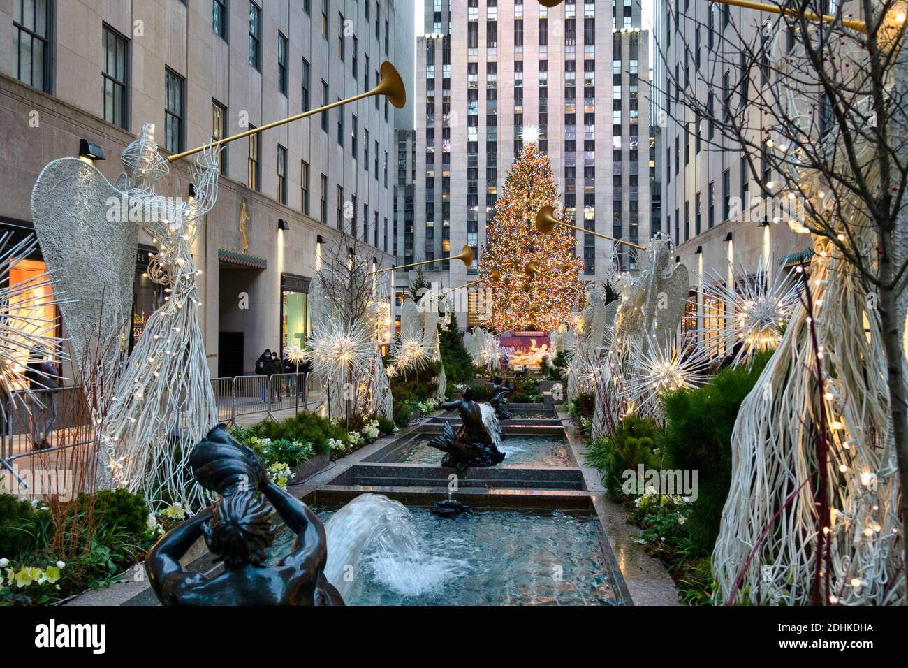 The Rockefeller Center Christmas Tree, 2020, NYC, USA Stock Photo Alamy