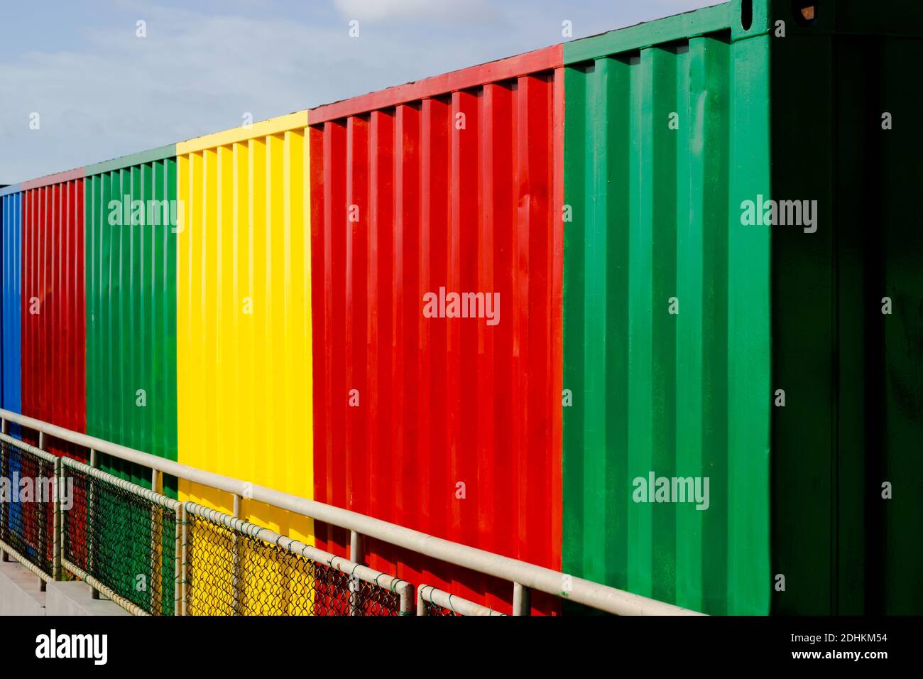 Colorful metal wall hi-res stock photography and images - Alamy