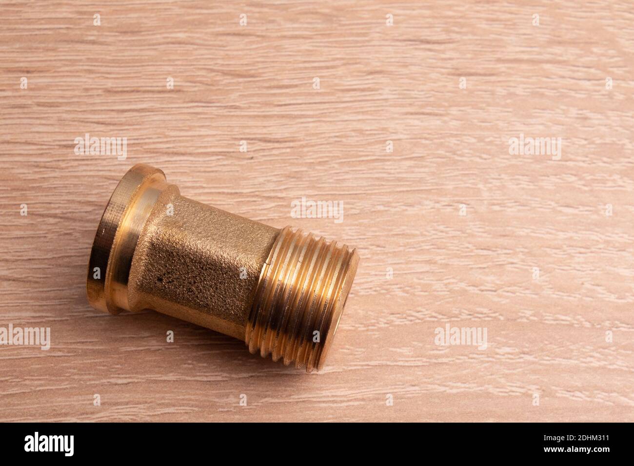 Domestic water supply brass fittings kit. 1/2 union, nuts and rubber