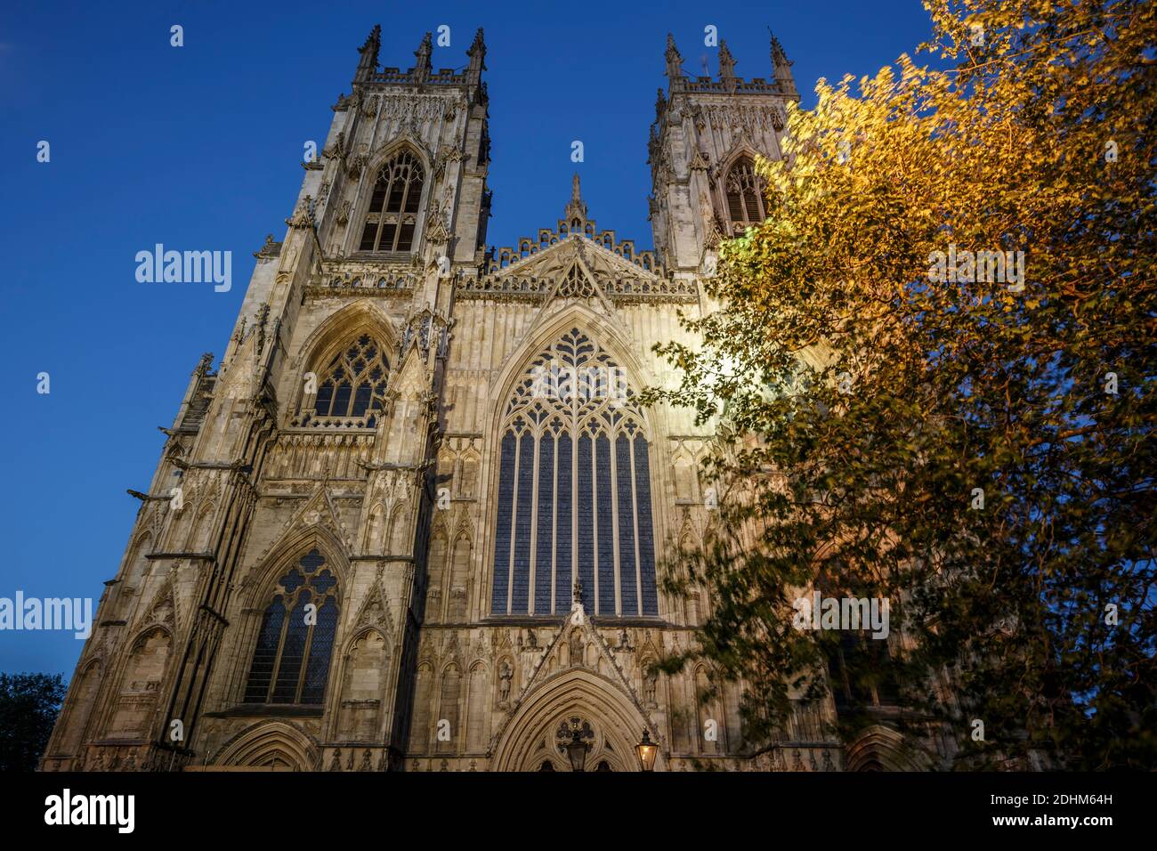 Side windows historic church hi res stock photography and images Alamy