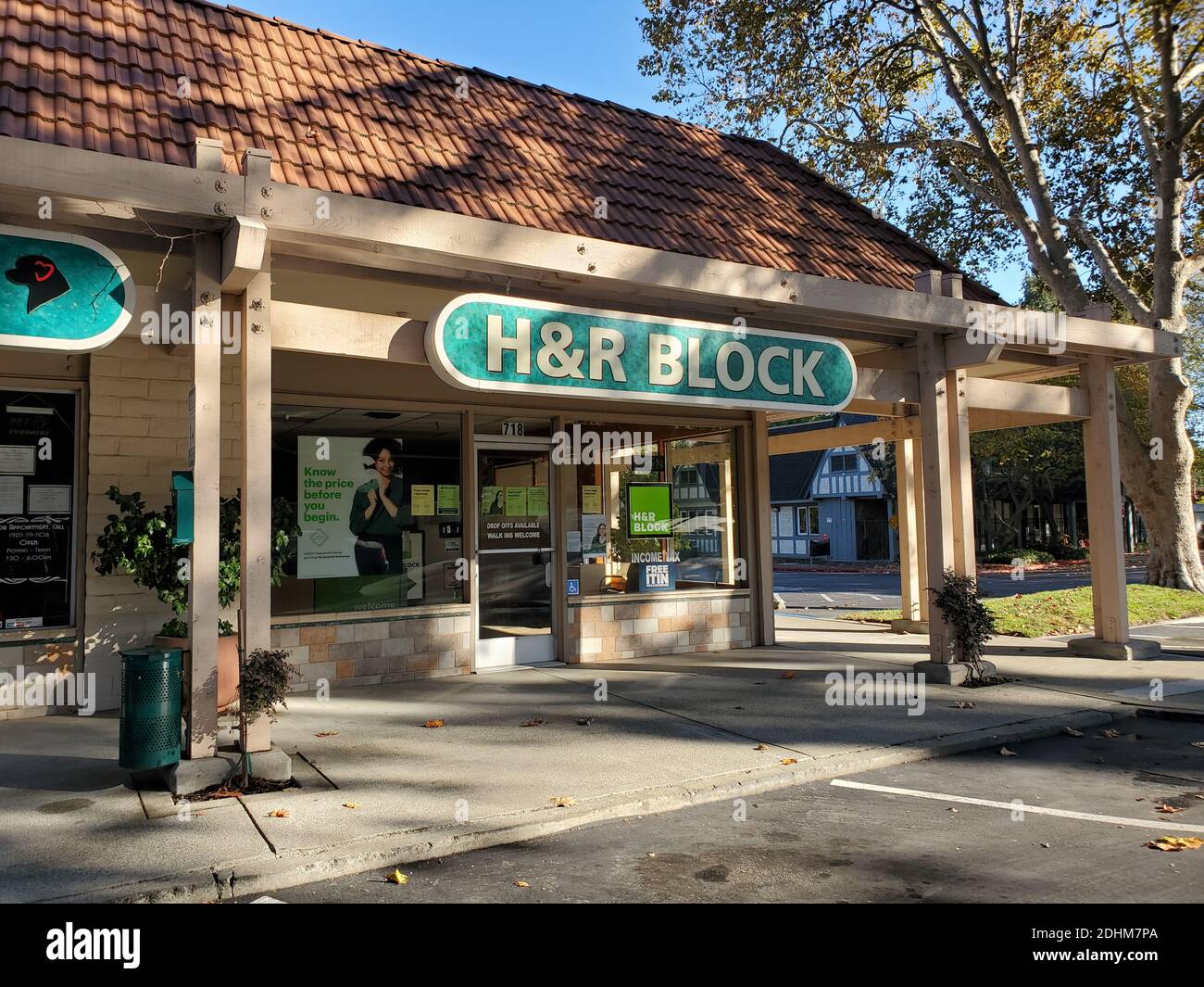 Photograph of the entrance to HandR Block Tax Preparation Office with