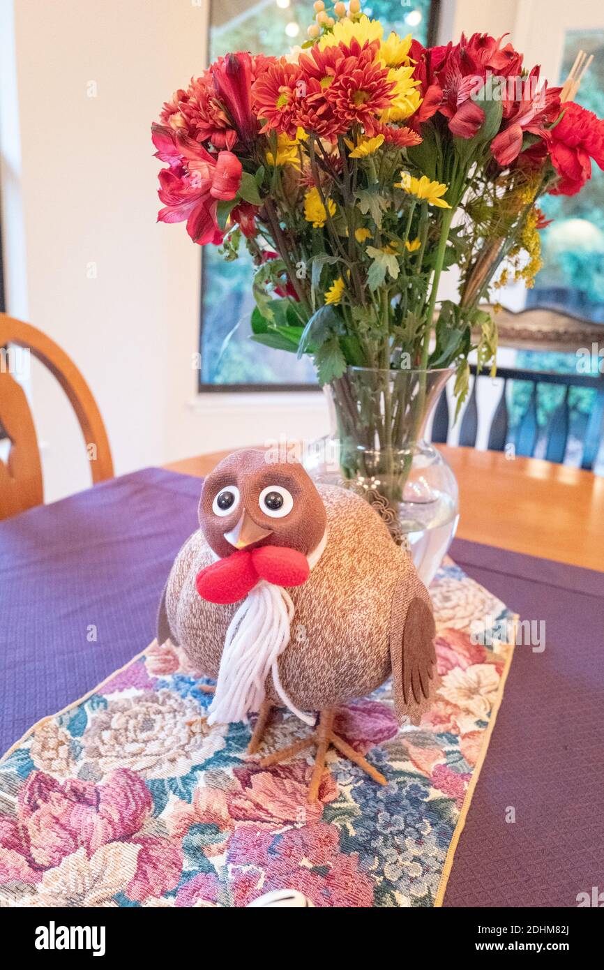 Table with elegant place settings and turkey motif during American Thanksgiving meal, Lafayette, California, November 26, 2020. () Stock Photo
