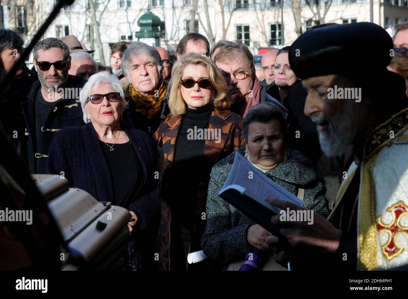 Line Renaud et Catherine Deneuve aux obseques de Michel Delpech decede