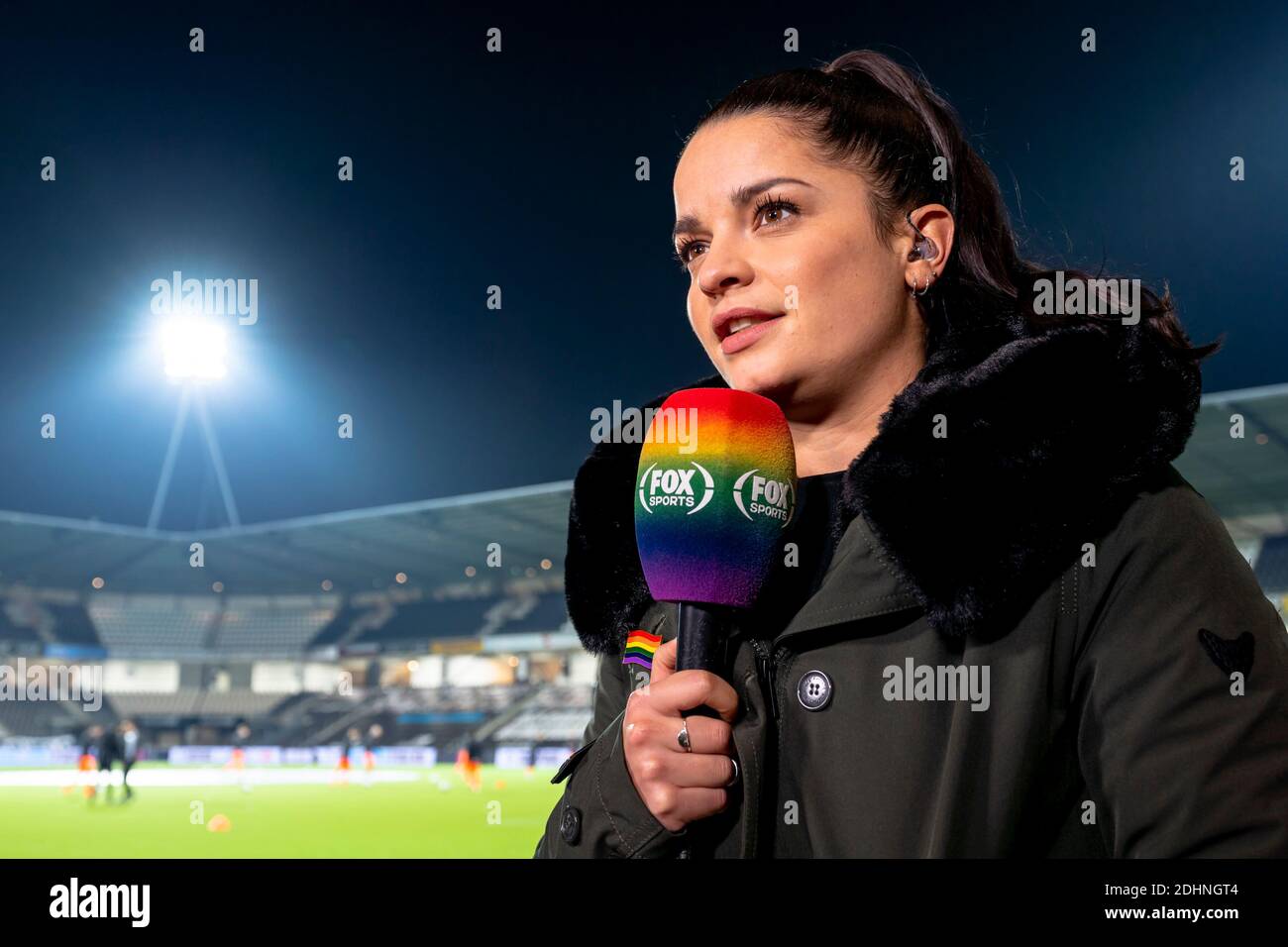 Presentatrice High Resolution Stock Photography And Images Alamy