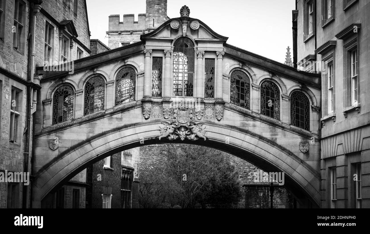 Oxford university corridor Black and White Stock Photos & Images - Alamy