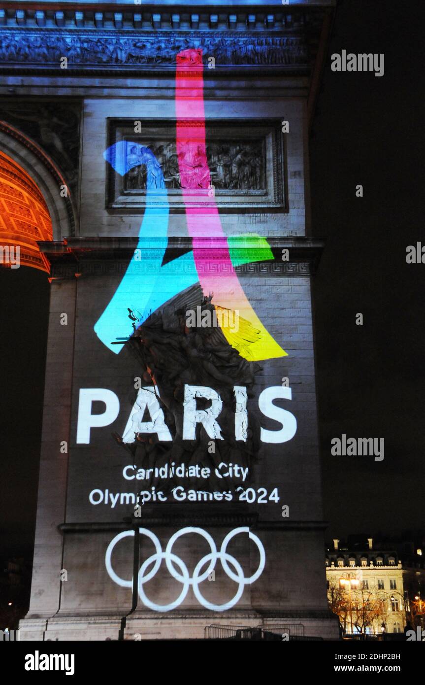 Paris 2024 logo hi-res stock photography and images - Page 4 - Alamy