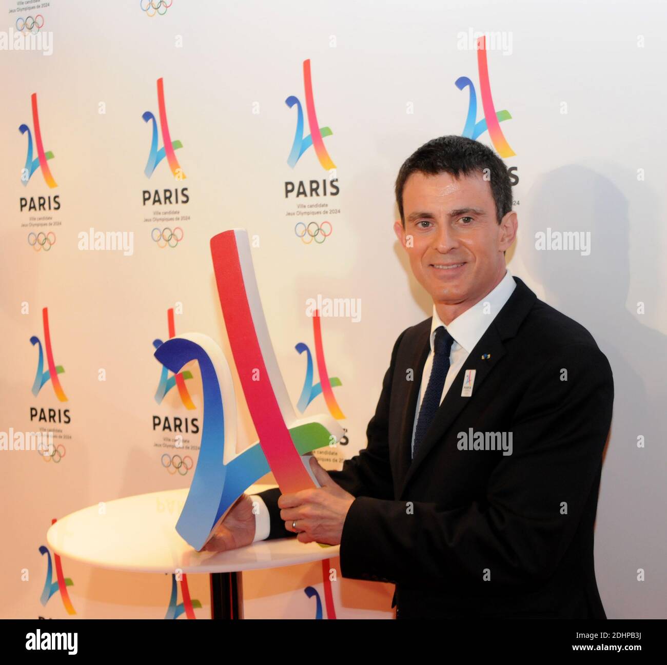 Los angeles olympic games logo hires stock photography and images Alamy